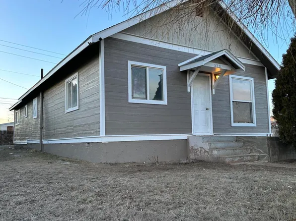 213 N E St, Toppenish, WA 98948