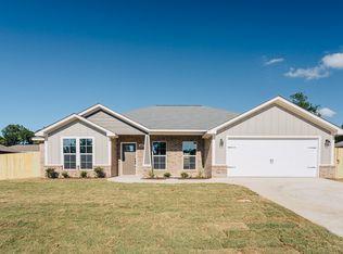 208 Mission Crest Cir, Lindale, TX 75771