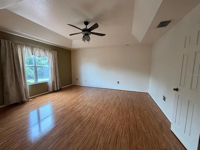 2418 Huron Cir — Photo 18