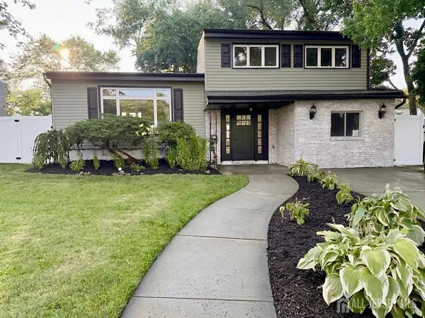 5 Harold St, Old Bridge, NJ 08857