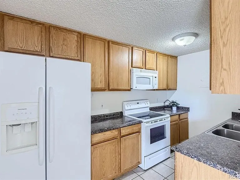 2225 E Buchtel Blvd #303 — Photo 7