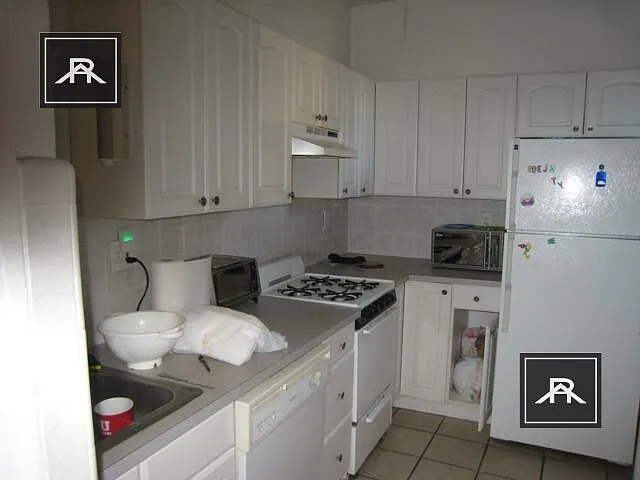 320 Saint Paul St #1 — Photo 4