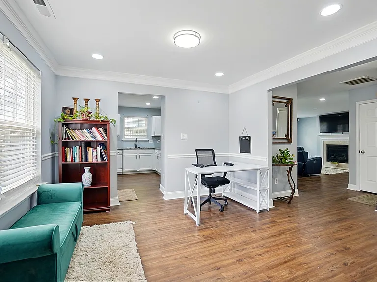 10431 Plantain Ct — Photo 4