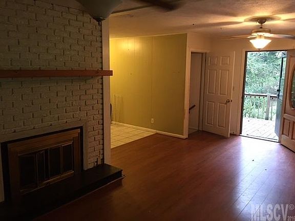 3rd image of 3512 Wyndham Ln