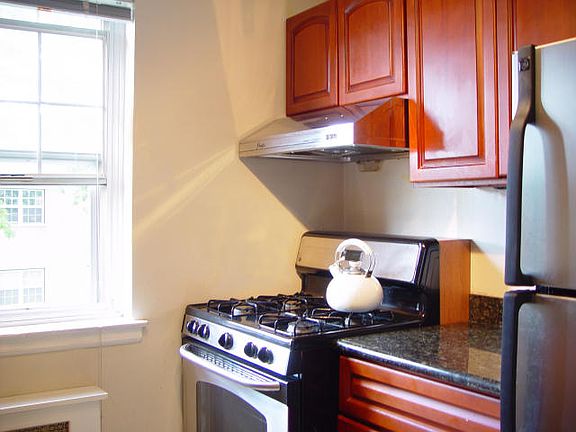 3rd image of 70-12 Kissena Blvd #120A