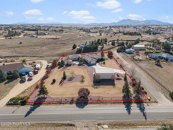 3rd image of 2655 W Road 3 N