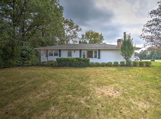 2104 S Taylorville Rd, Decatur, IL 62521