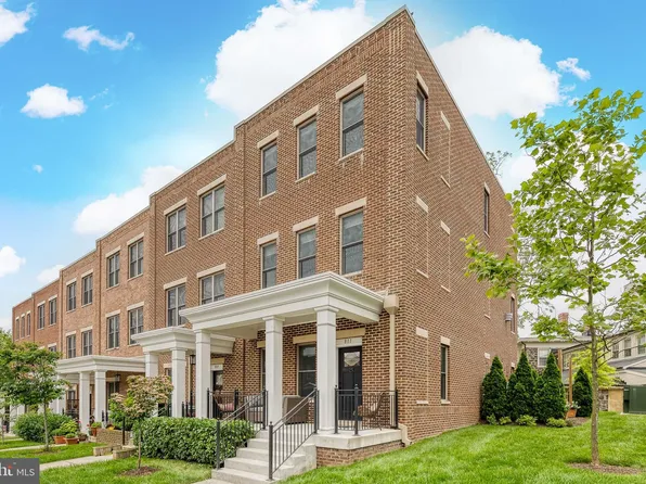 811 W 32nd St, Baltimore, MD 21211