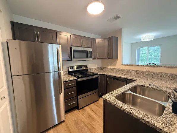 Eaglebrook Apartments, 5943 8th Ave SW #6009D, Grandville, MI 49418