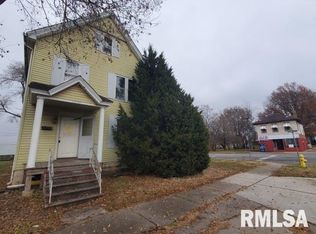 1031 10th Ave, Rock Island, IL 61201