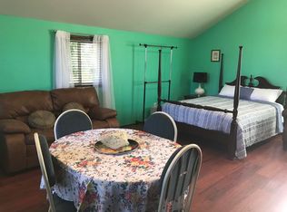 121 Orchard Ln, Shady Cove, OR 97539