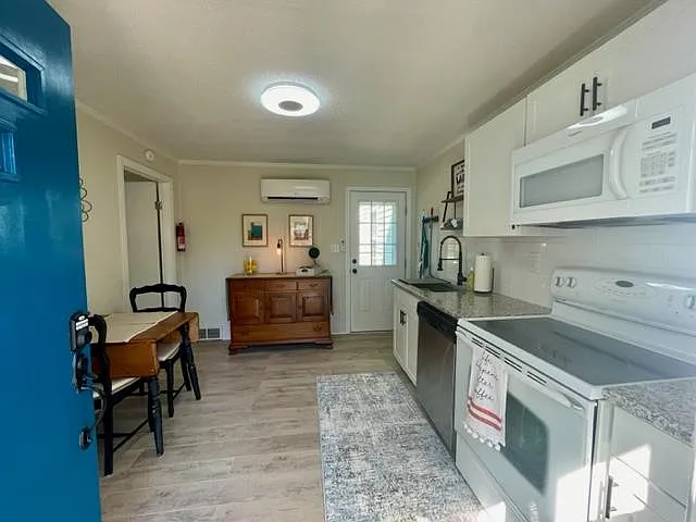 1700 W Academy St — Photo 14