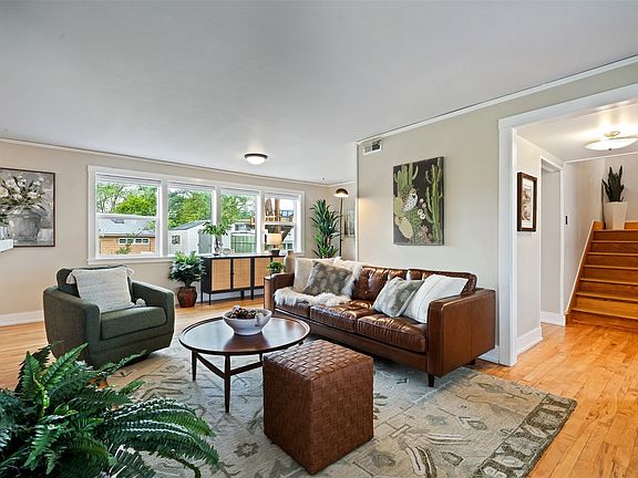 3rd image of 3037 Walnut St
