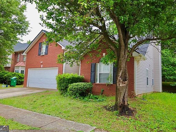 2nd image of 876 Ashton Oak Cir