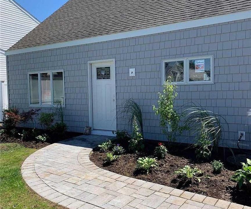 1st image of 43 Center Ln