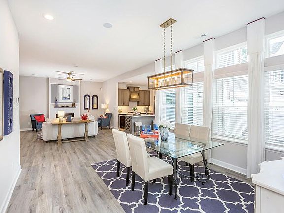 These photos are representative of this floor plan, but all options may not be available in every co