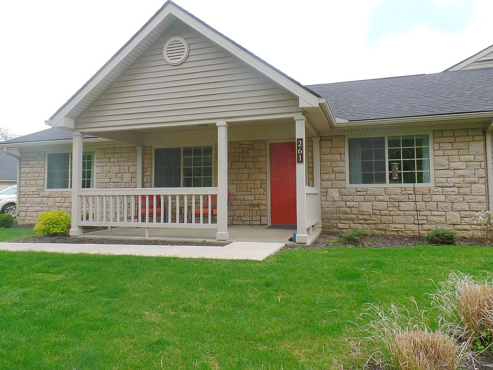 1st image of 261 Wildwood Ct