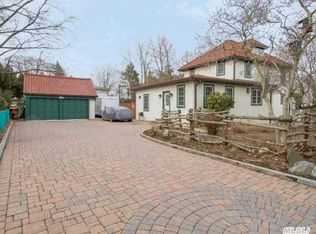 57 Field Ave, Hicksville, NY 11801