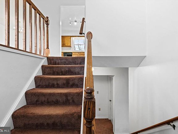 5th image of 12502 Saddle Ct