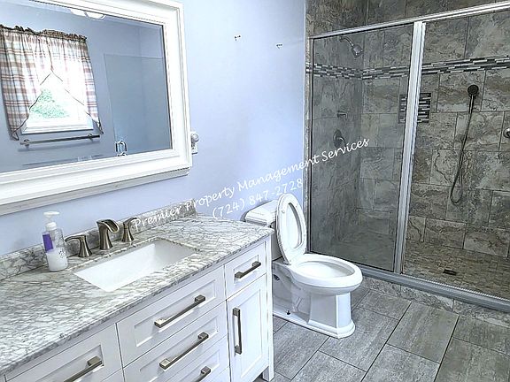 2nd image of 2153 Mount Jackson Rd