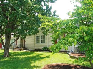 744 Crompton Ct, Saint Louis, MO