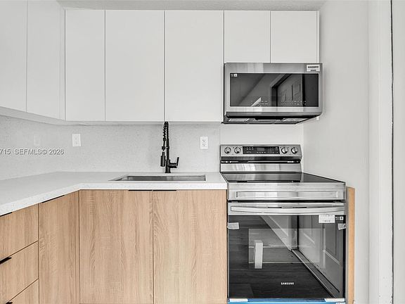 2nd image of 1611 NE 50th Ct #4