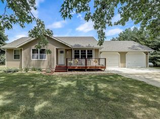 E9940 Block Rd, Prairie Du Sac, WI 53578