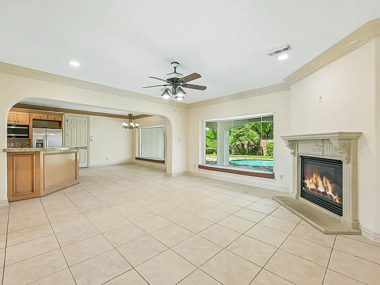 1611 Copperas Cv — Photo 10
