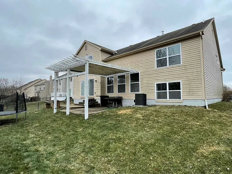 6170 Ravenhill Rd — Photo 1