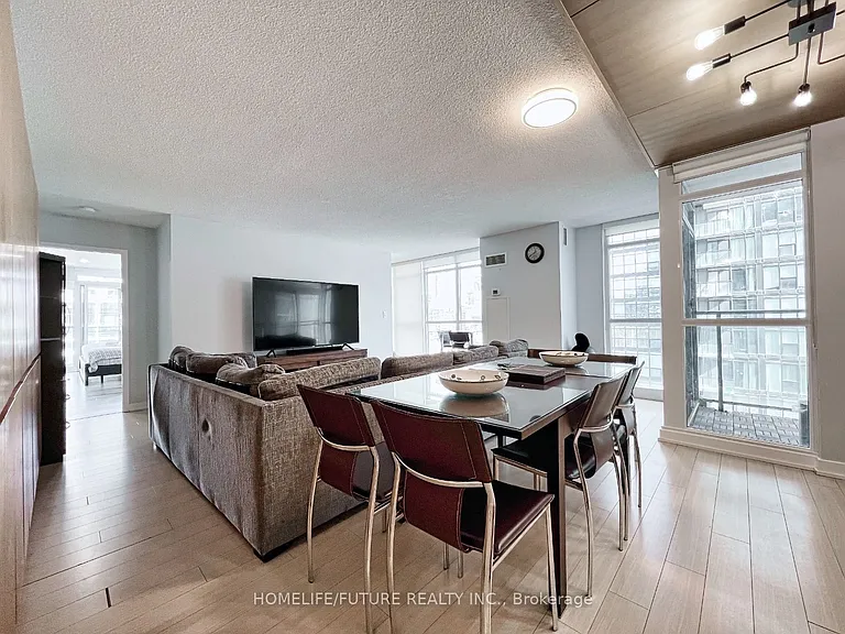 10 Capreol Ct #649 — Photo 6