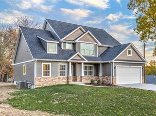 5558 Kerth Rd, Saint Louis, MO 63128