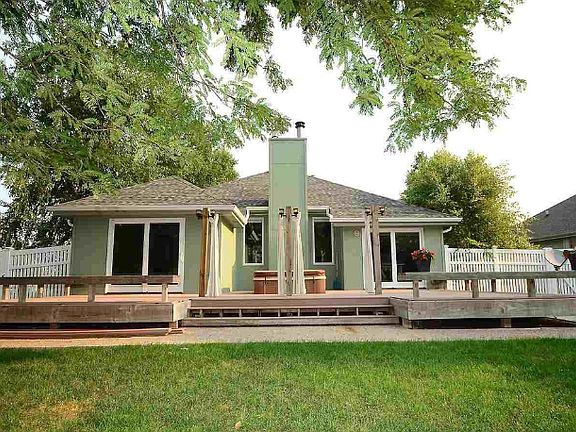 3rd image of 20771 Palm Cir
