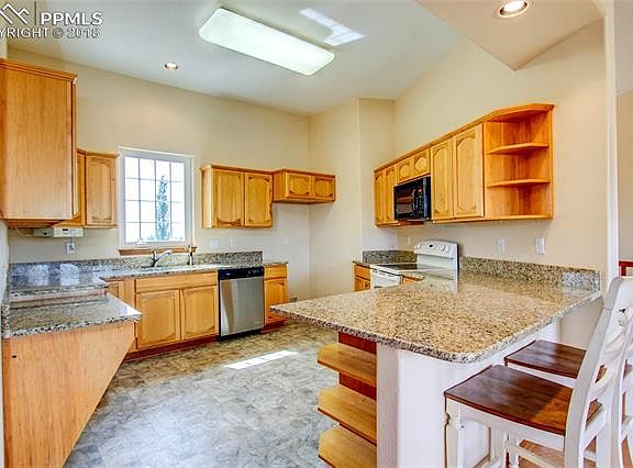 4th image of 15980 Alta Plaza Cir