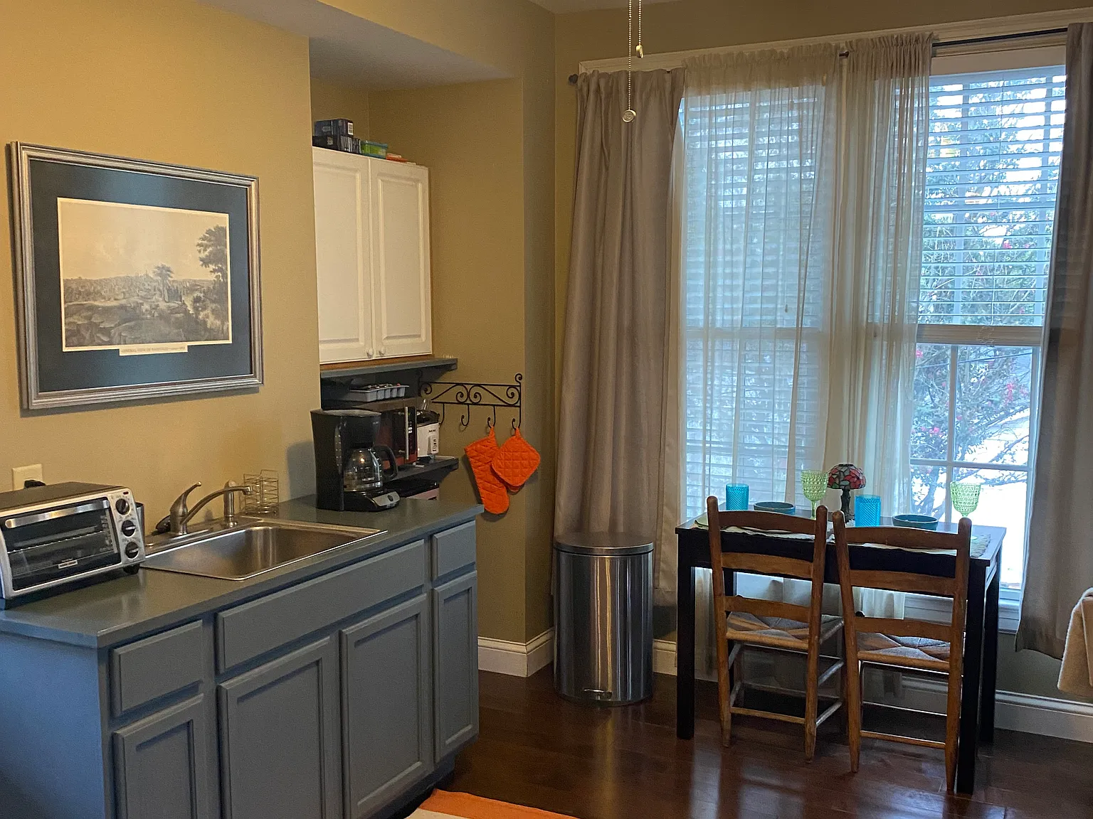 Studio, 600 sqft, $1,500 — Photo 3