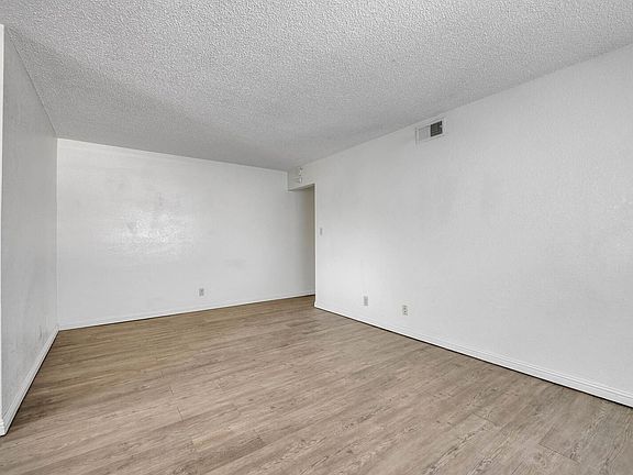 3rd image of 9049 El Cajon Way APT 4