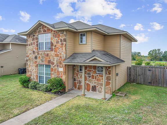 2nd image of 4005 Southern Trace Ct