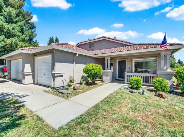 805 Wiegand Way, Dixon, CA 95620