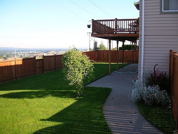 4th image of 8005 76th Pl NE