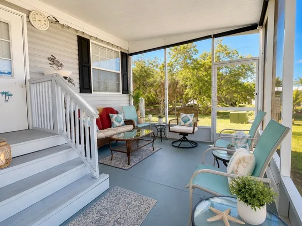 404 Seagrape Cv, Ellenton, FL 34222