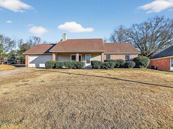 3rd image of 101 Sundew Pl