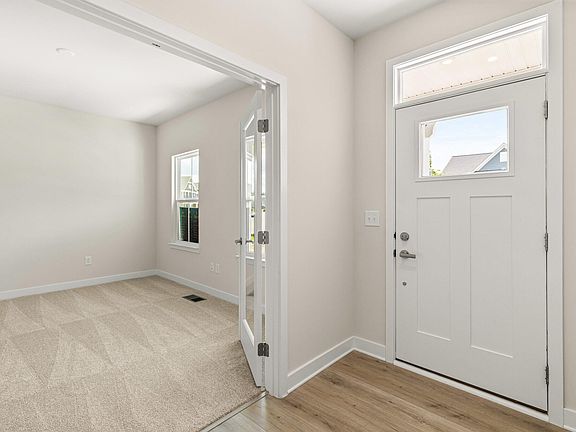 3rd image of 857 Walker Ridge Way
