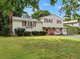 33 Rolling Ln, Hudson, MA 01749