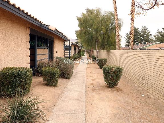 3rd image of 215 N Lamb Blvd