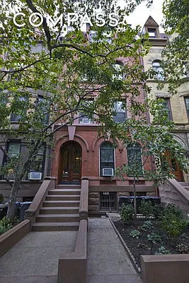 Sold by Compass | media 23