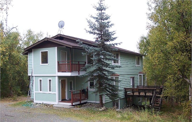 2nd image of 1161 S Serrano Dr