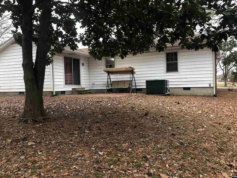 2nd image of 126 Brooks Dr