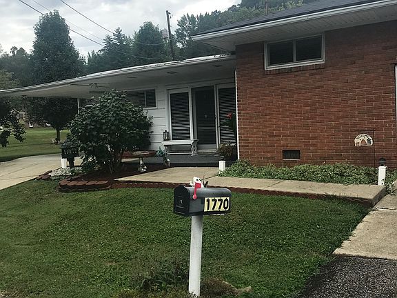 3rd image of 1770 Campbell Dr