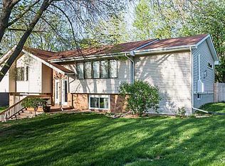 1235 32nd St, West Des Moines, IA 50266