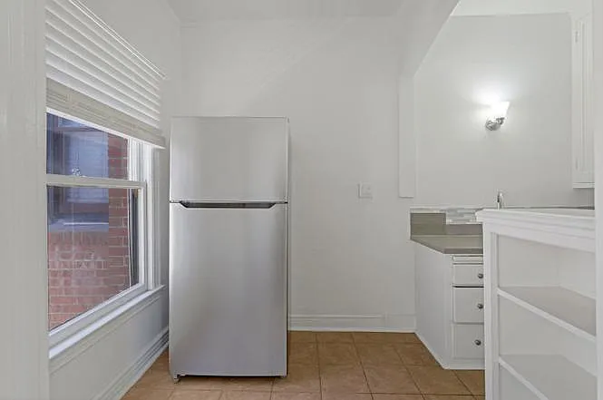 21 Westminster Ave #208 — Photo 10
