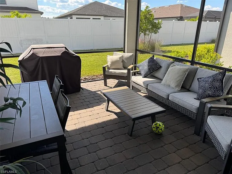2635 Bebb Oak Dr — Photo 6